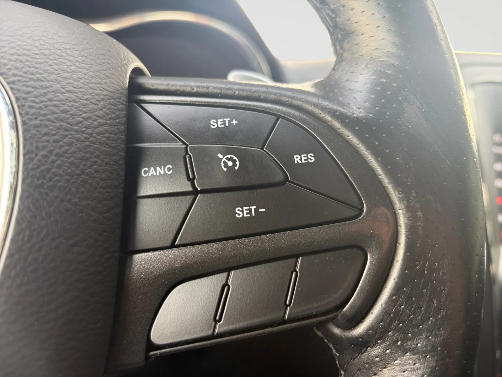 Used 2020 Dodge Durango GT AWD/4WD image 32