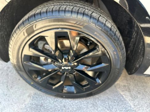 Used 2023 Kia Sorento SX AWD/4WD image 55