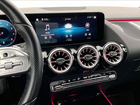 Certified 2022 Mercedes-Benz GLA 250 Black image 5