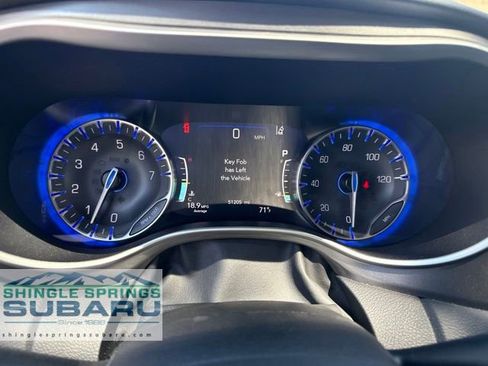 Used 2023 Chrysler Pacifica Touring-L FWD image 50