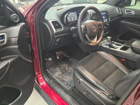 Certified 2022 Jeep Grand Cherokee Laredo X image 14