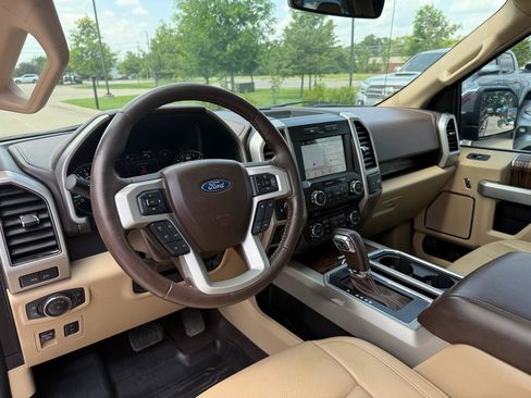 Used 2018 Ford F150 Lariat RWD image 10
