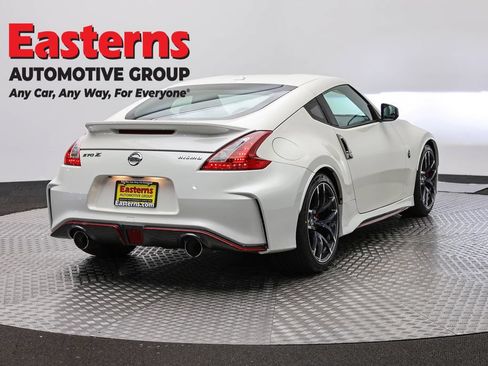 Used 2020 Nissan 370Z NISMO RWD image 5