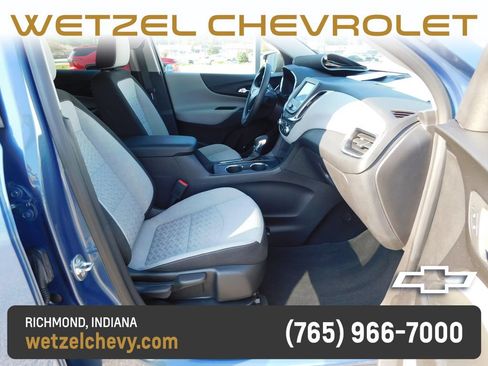 Used 2024 Chevrolet Equinox LS w/ LS Convenience Package FWD image 17