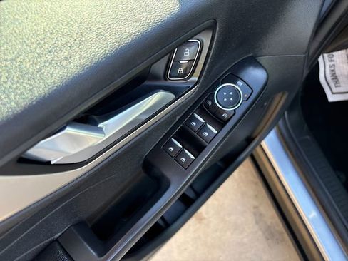 Used 2022 Ford Escape SEL w/ Class II Trailer Tow Package image 12