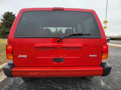 Used 2001 Jeep Cherokee Sport image 4