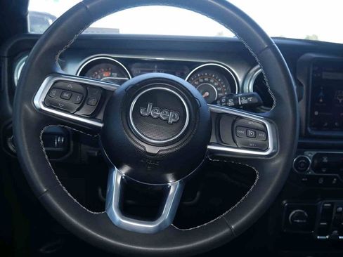 Used 2023 Jeep Wrangler Unlimited Sahara AWD/4WD image 39