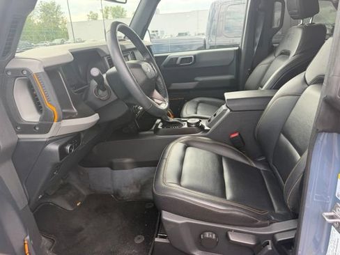 Certified 2023 Ford Bronco Badlands w/ Sasquatch Package AWD/4WD image 5