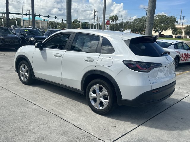Used 2024 Honda HR-V LX image 11