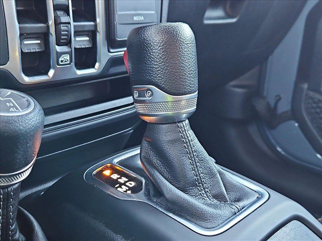 Used 2024 Jeep Wrangler Unlimited Sport AWD/4WD image 12