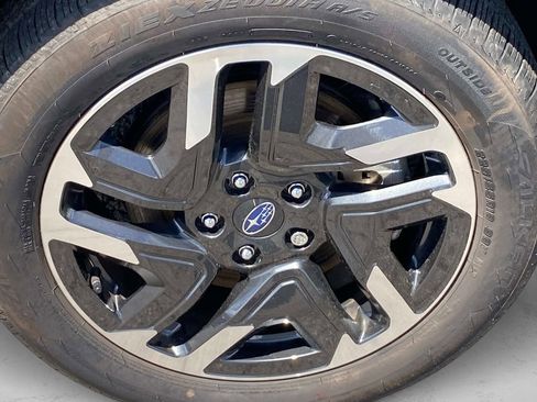 Certified 2025 Subaru Forester Limited AWD/4WD image 31