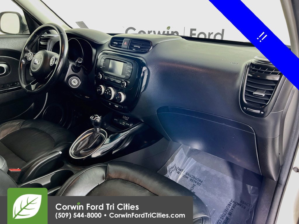 Used 2016 Kia Soul ! FWD image 26