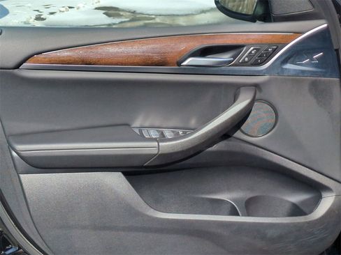 Used 2024 BMW X3 xDrive30i w/ Premium Essential Package image 10