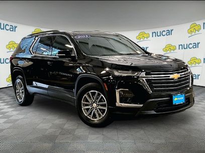 Used 2023 Chevrolet Traverse LT