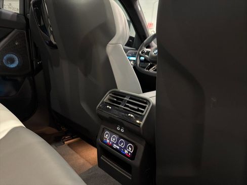 Used 2026 BMW M5 Touring image 32