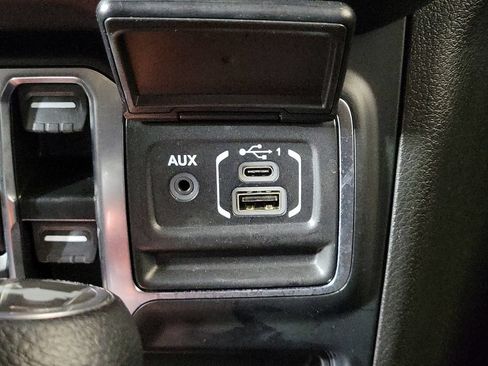 Used 2024 Jeep Wrangler Unlimited Sport AWD/4WD image 22