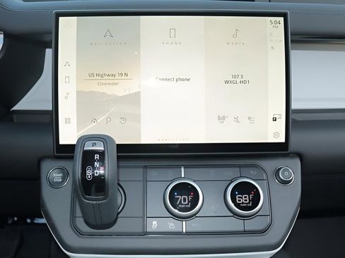 New 2026 Land Rover Defender 110 X-Dynamic SE AWD/4WD image 19