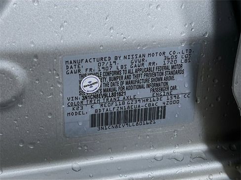 Used 2020 Nissan Versa SV image 27