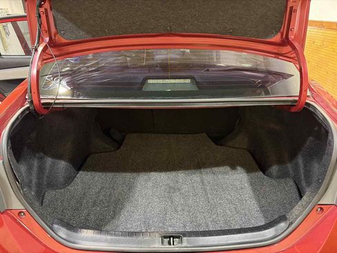 Used 2015 Toyota Corolla LE image 14