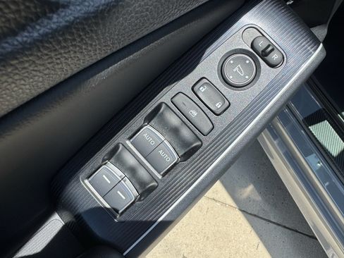 Certified 2025 Honda Civic Sport Touring image 11