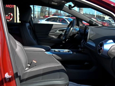 Used 2024 Chevrolet Equinox EV LT w/ LPO, Trailering Package image 52