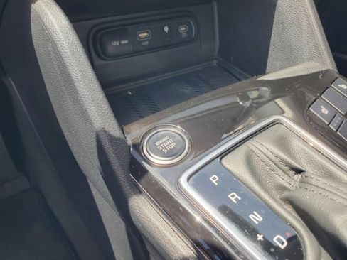 Used 2024 Kia Sportage EX AWD/4WD image 19