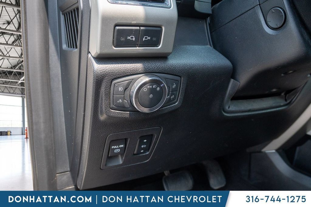 Used 2018 Ford F150 Lariat w/ Equipment Group 502A Luxury AWD/4WD image 19