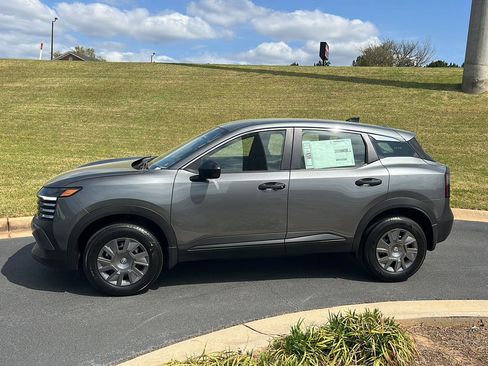 New 2026 Nissan Kicks S image 3