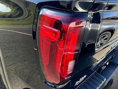 Used 2022 GMC Sierra 1500 Denali image 29