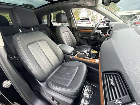 Used 2023 Audi Q5 2.0T Premium w/ Convenience Package AWD/4WD image 25