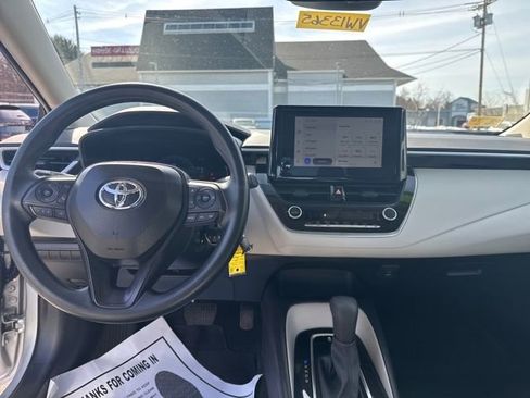 Used 2026 Toyota Corolla LE image 15