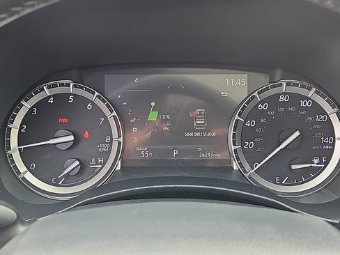Used 2022 Toyota Highlander XLE AWD/4WD image 27