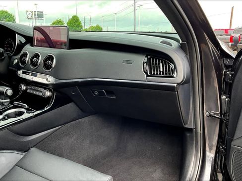 Used 2023 Kia Stinger GT-Line w/ Sun & Sound Package RWD image 19