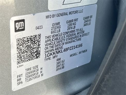 Used 2023 GMC Acadia SLE w/ Driver Convenience Package image 32