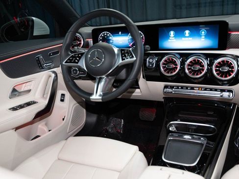 Certified 2026 Mercedes-Benz CLA 250 4MATIC image 18