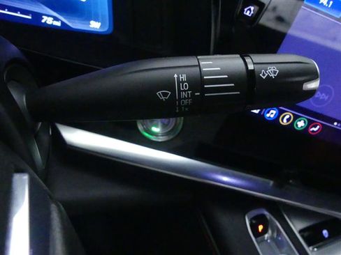 Used 2023 Chevrolet Corvette Stingray Convertible w/ 1LT image 17