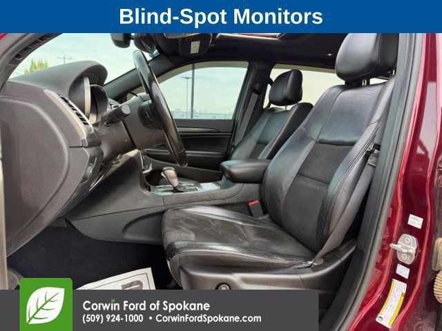 Used 2019 Jeep Grand Cherokee Altitude AWD/4WD image 2