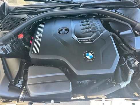 Certified 2022 BMW 330i xDrive Sedan w/ Premium Package AWD/4WD image 10