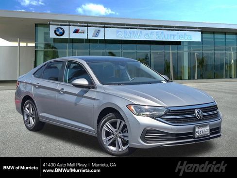 Used 2022 Volkswagen Jetta SE w/ Panoramic Sunroof Package FWD image 1