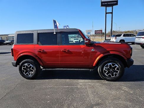 Used 2024 Ford Bronco Outer Banks image 8