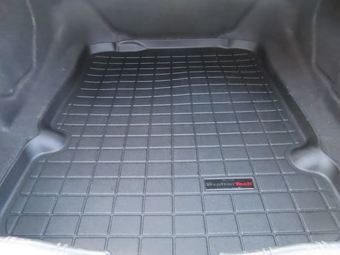 Used 2018 Chevrolet Camaro SS RWD image 21