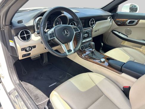 Used 2014 Mercedes-Benz SLK 250 image 10