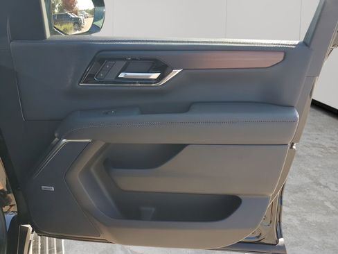 New 2026 GMC Yukon XL Denali w/ Sun & Power Step Package image 40