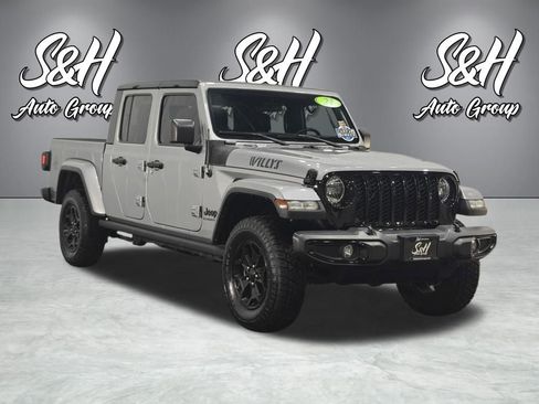 Used 2021 Jeep Gladiator Willys image 2