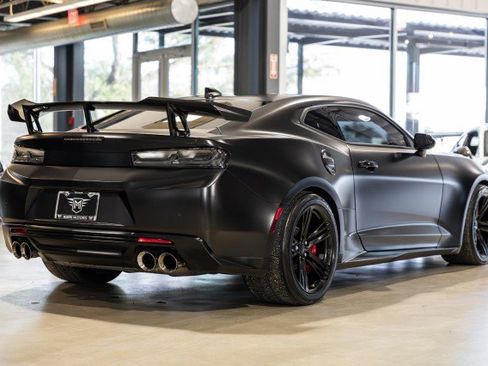 Used 2018 Chevrolet Camaro ZL1 image 6