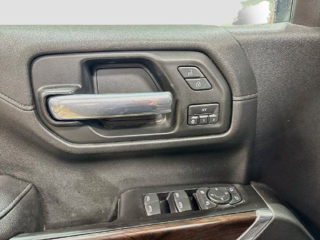 Used 2019 GMC Sierra 1500 SLT w/ SLT Premium Plus Package AWD/4WD image 17