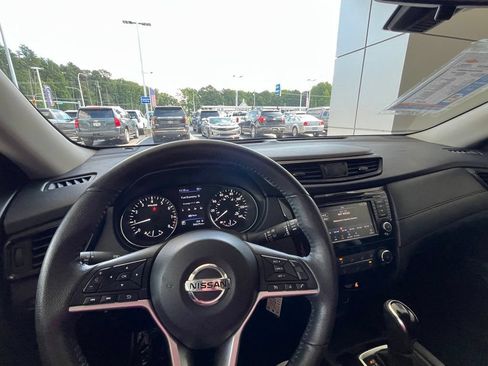 Used 2019 Nissan Rogue S w/ Special Edition Package AWD/4WD image 19