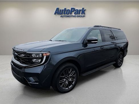 New 2026 Ford Expedition Max Platinum AWD/4WD image 3