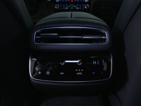 Used 2025 Genesis G80 3.5T Sport image 31