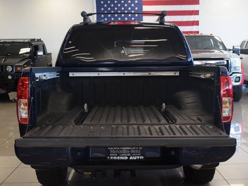 Used 2007 Nissan Frontier LE AWD/4WD image 8